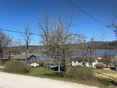 Welcome to your perfect Lake of the Ozarks escape at the 69-mile - photo 13