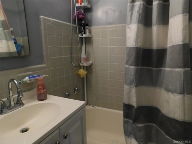 Welcome to Unit 2E at Fordham Hill Oval, where comfort - photo 13