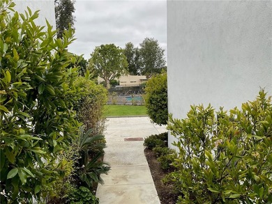 Welcome to the beautiful Bluffs, a coveted neighborhood nestled - photo 13