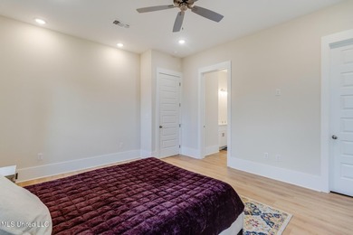 Welcome to your dream home! This 2-story cottage boasts 3 - photo 16
