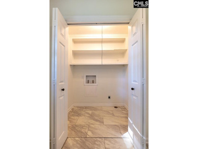Beautifully updated 4br/3.5ba tri-level home in Coldstream with - photo 7