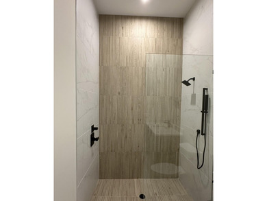NO EXPENSE OR DETAIL SPARED IN OUR LARGEST ESTATE HOME IN CORAL - photo 18
