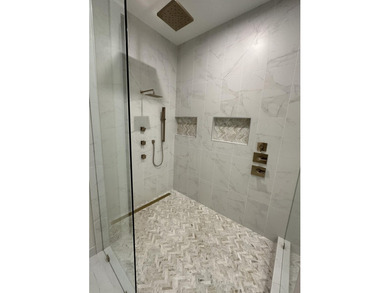 NO EXPENSE OR DETAIL SPARED IN OUR LARGEST ESTATE HOME IN CORAL - photo 23