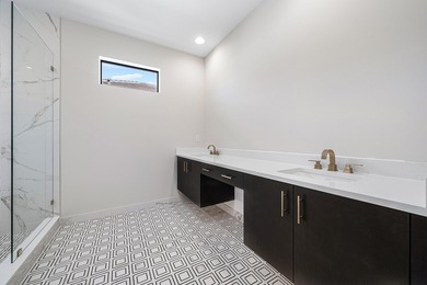 NO EXPENSE OR DETAIL SPARED IN OUR LARGEST ESTATE HOME IN CORAL - photo 37