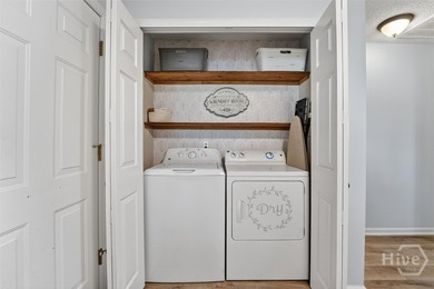 Welcome to easy, one-level living in the heart of Richmond - photo 14