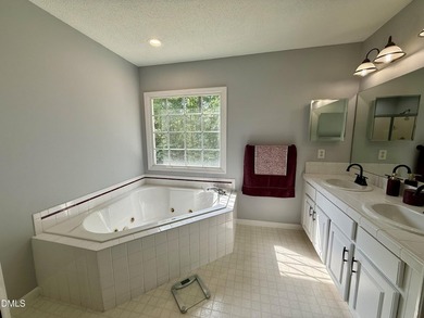 Welcome Home to 104 Kiowa Cove - Lake Royale Living at Its - photo 20
