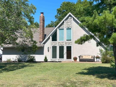 Lake Shawnee Home Sale Pending in Topeka Kansas