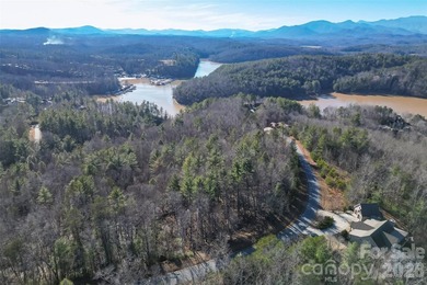 Discover the perfect setting for your mountain and lake retreat - photo 4