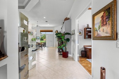 Welcome to this bright and beautifully maintained single-story - photo 5