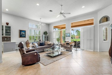 Welcome to this bright and beautifully maintained single-story - photo 6