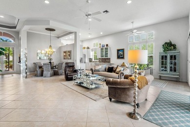 Welcome to this bright and beautifully maintained single-story - photo 8