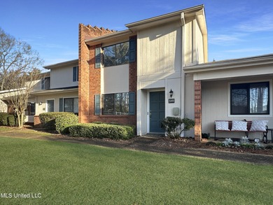 Crossgates Lake Townhome/Townhouse Sale Pending in Brandon Mississippi