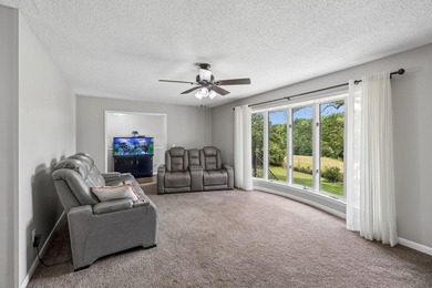 Spacious and versatile 4 bdr, 2.5 bath brick home situated on - photo 7