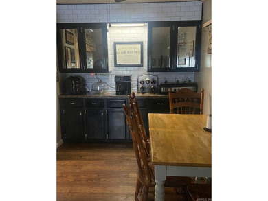 Beautiful waterfront home on a quiet dead-end road with direct - photo 11