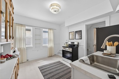 This charming home is ready for its new owner! Step up to the - photo 11