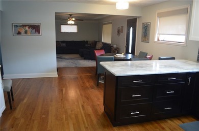 Welcome home to this beautifully updated 3-bedroom brick ranch - photo 11