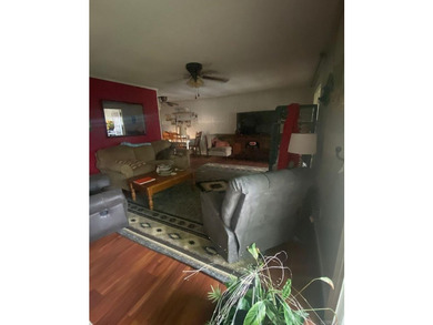 Beautiful waterfront home on a quiet dead-end road with direct - photo 12