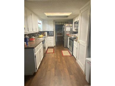 Beautiful waterfront home on a quiet dead-end road with direct - photo 13