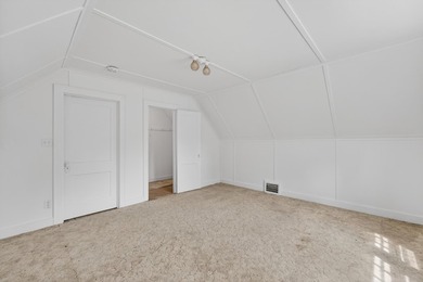 This charming home is ready for its new owner! Step up to the - photo 17