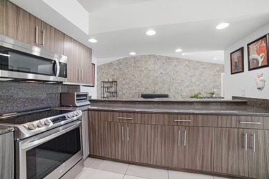 PRICE IMPROVEMENT! 4 BEDROOM + DEN HEATED POOL HOME ON A - photo 29