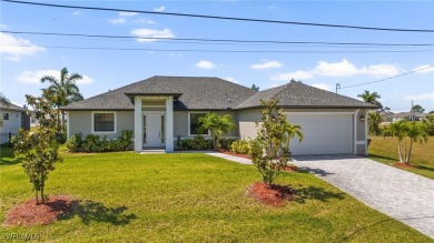 Cape Coral Lakes Area Home For Sale in Cape Coral Florida