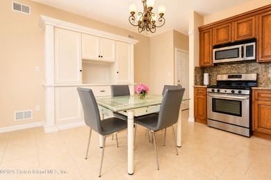 Welcome to 172 Hopkins Ave! This beautifully maintained - photo 11