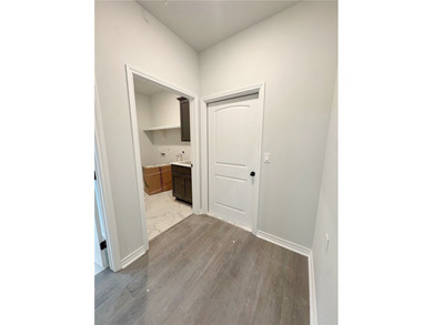 Welcome to this stunning 4-bedroom, 3-bathroom home located in - photo 17
