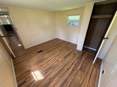 COMPLETLEY REMODELED INSIDE!!! Candlelight Manor offers a - photo 21