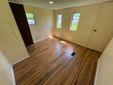 COMPLETLEY REMODELED INSIDE!!! Candlelight Manor offers a - photo 22