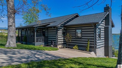 Experience Kentucky Lake waterfront living at its finest. Enjoy - photo 2