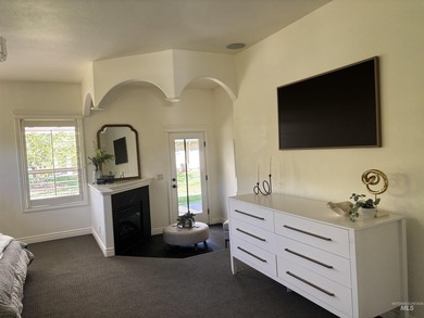 Stunning two-story home tucked away on Overlake Court in - photo 24