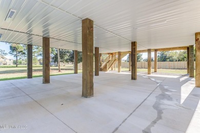 Experience coastal living with this new home that's just a 1/4 - photo 7