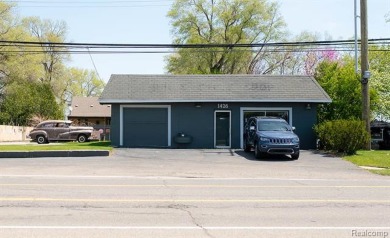 Watkins Lake Commercial For Sale in Waterford Michigan