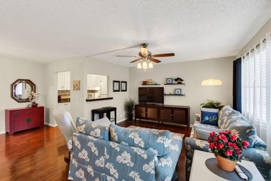 Location, location, location! Impeccable turnkey 1-bedroom, 1 - photo 11