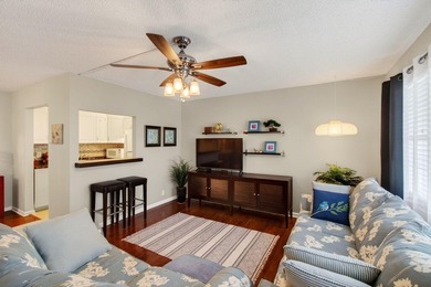 Location, location, location! Impeccable turnkey 1-bedroom, 1 - photo 12