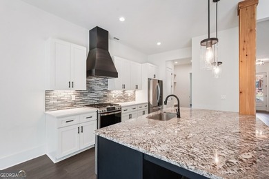 2022 Craftsman in Gated Achasta + Primary Suite on Main + - photo 13