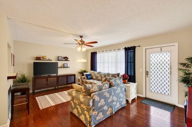 Location, location, location! Impeccable turnkey 1-bedroom, 1 - photo 13