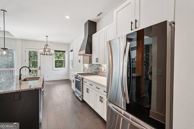 2022 Craftsman in Gated Achasta + Primary Suite on Main + - photo 15