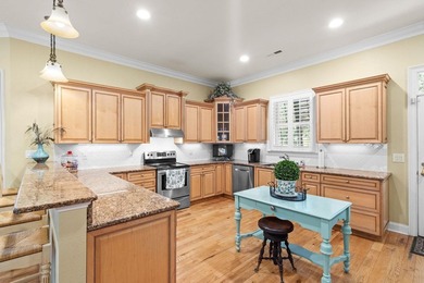 Welcome to your own private coastal retreat! This gorgeous 4 Bed - photo 23