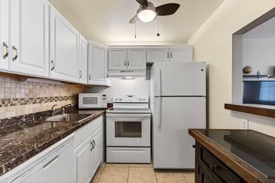 Location, location, location! Impeccable turnkey 1-bedroom, 1 - photo 25