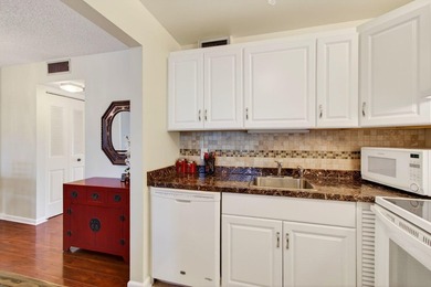 Location, location, location! Impeccable turnkey 1-bedroom, 1 - photo 26