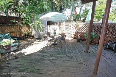 WELCOME TO 135 NORTH DRIVE A HIDDEN GEM LOCATED IN SERENE HILLS - photo 26