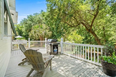 Welcome to your own private coastal retreat! This gorgeous 4 Bed - photo 34