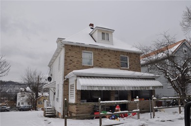 Allegheny River Townhome/Townhouse For Sale in New Kensington Pennsylvania