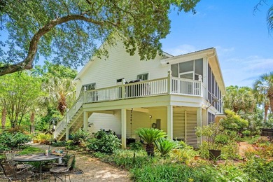 Welcome to your own private coastal retreat! This gorgeous 4 Bed - photo 45
