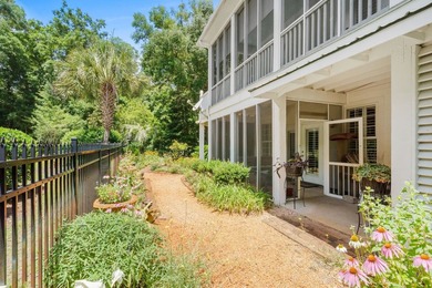 Welcome to your own private coastal retreat! This gorgeous 4 Bed - photo 56