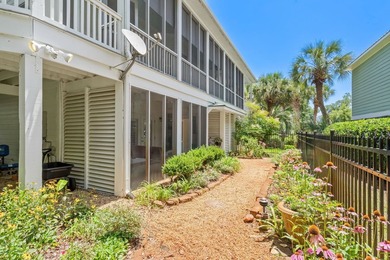 Welcome to your own private coastal retreat! This gorgeous 4 Bed - photo 57