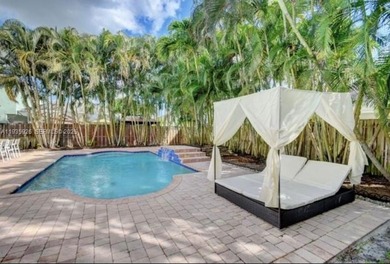 Lake Wellington Home For Sale in Wellington Florida