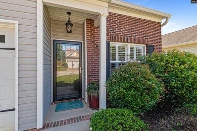 Welcome to this beautifully well maintained, move in ready patio - photo 3
