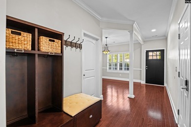 Welcome to this beautifully well maintained, move in ready patio - photo 4